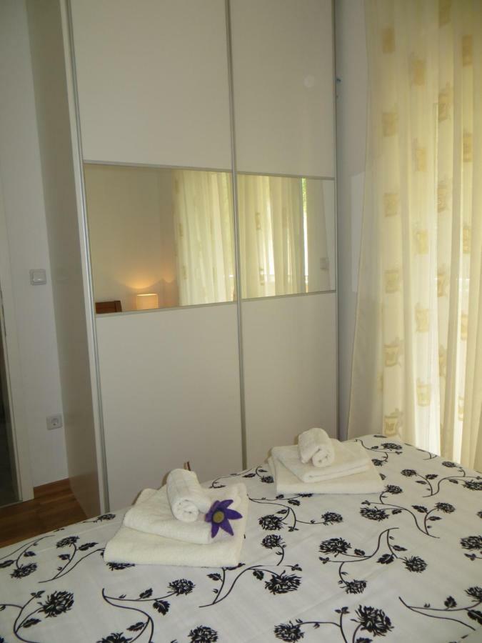Apartman Mario Cres Exteriér fotografie