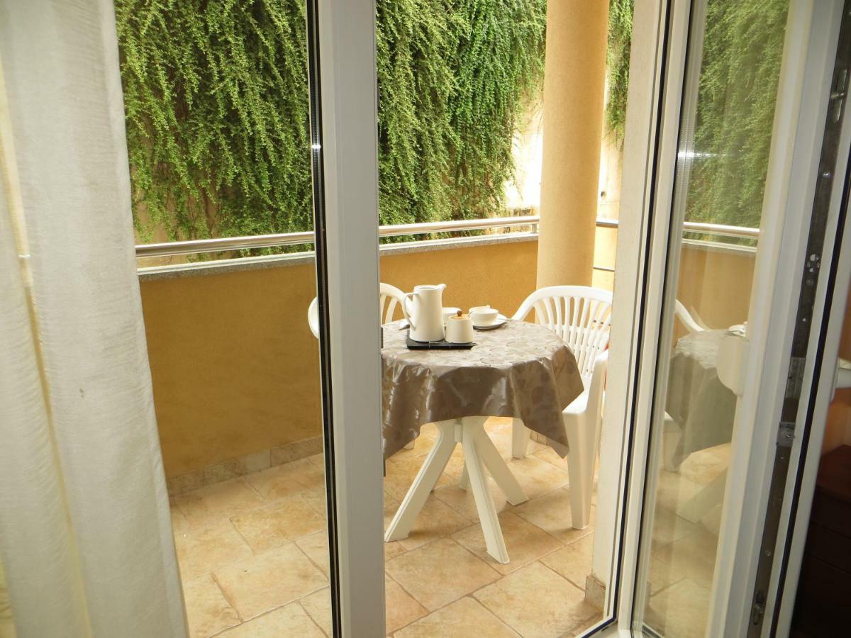 Apartman Mario Cres Exteriér fotografie